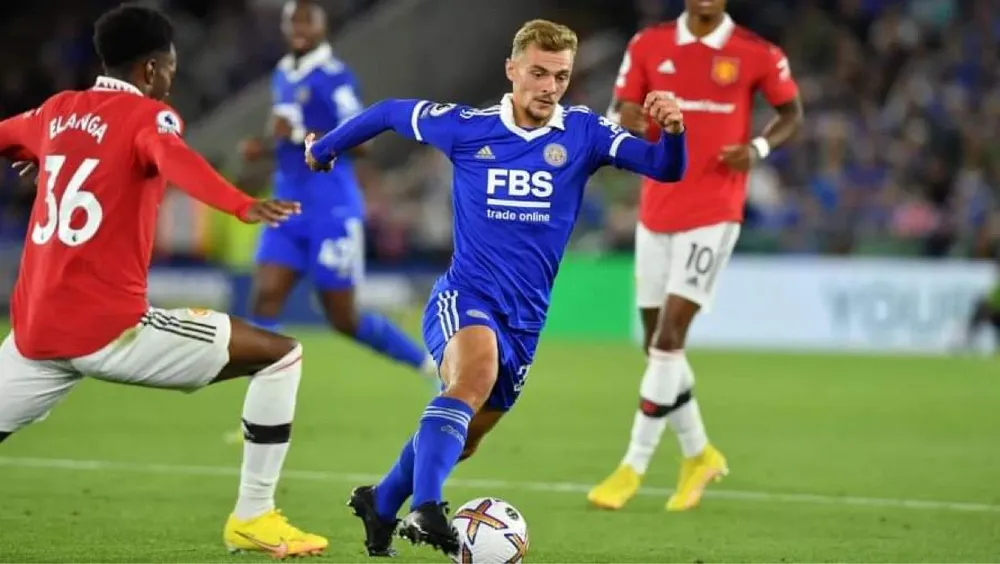 Leicester City tiếp tục chìm sâu dưới đáy bảng xếp hạng sau trận thua MU. Ảnh: Getty