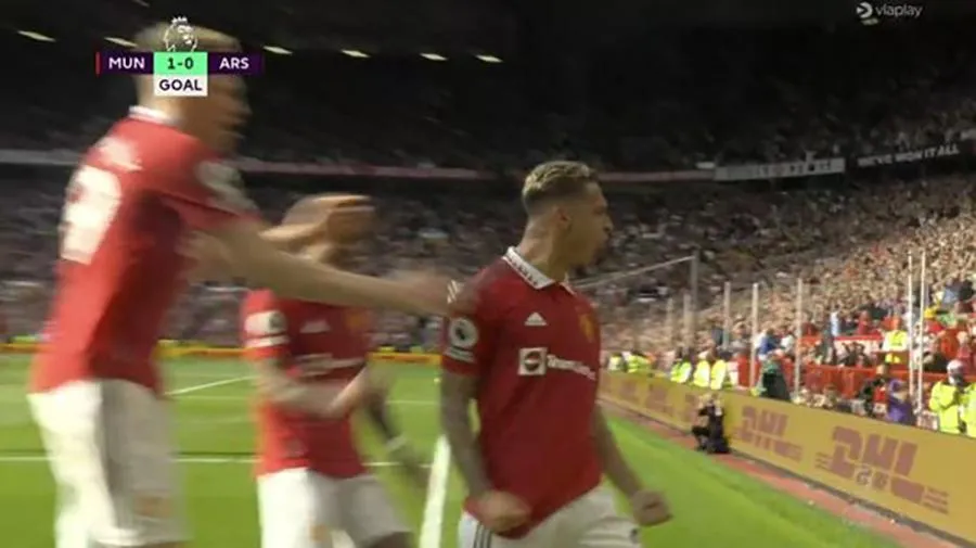 Antony ăn mừng bàn thắng mở tỉ số cho MU. ẢNH: DAILY STAR Antony ăn mừng bàn thắng mở tỉ số cho MU. ẢNH: DAILY STAR