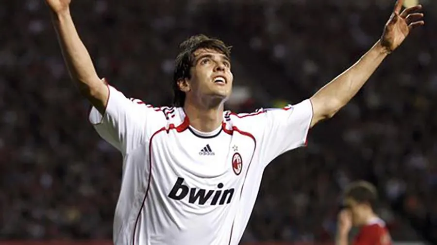 Kaka là huyền thoại của AC Milan. ẢNH: MIRROR