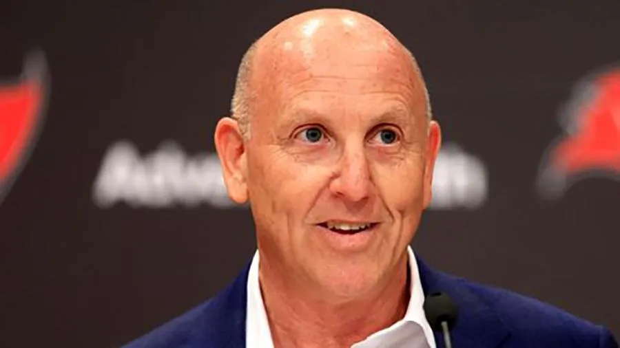 Mức giá tối thiểu nhà Glazer đưa ra để bán MU là 3,75 tỉ bảng Anh. ẢNH: MIRROR Mức giá tối thiểu nhà Glazer đưa ra để bán MU là 3,75 tỉ bảng Anh. ẢNH: MIRROR