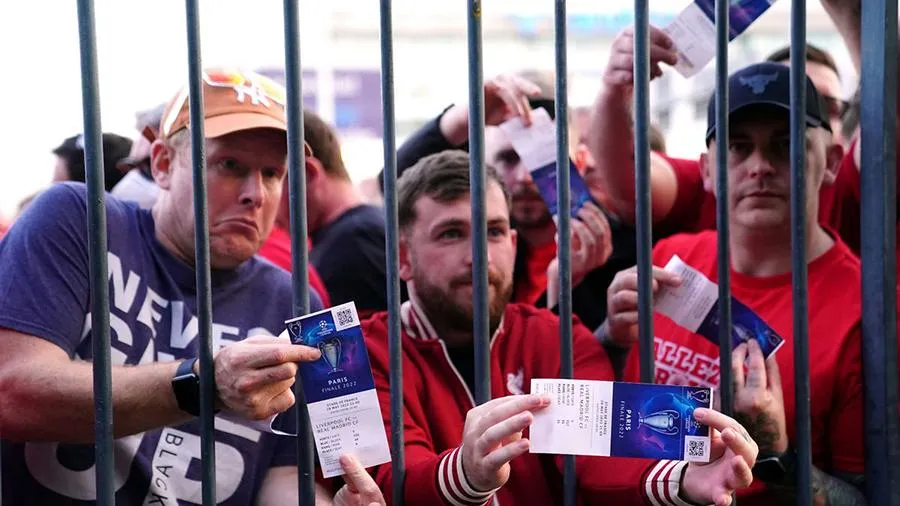 Chính fan Liverpool bày tỏ lo ngại về vấn đề an ninh tại Napoli. ẢNH: GETTY Chính fan Liverpool bày tỏ lo ngại về vấn đề an ninh tại Napoli. ẢNH: GETTY