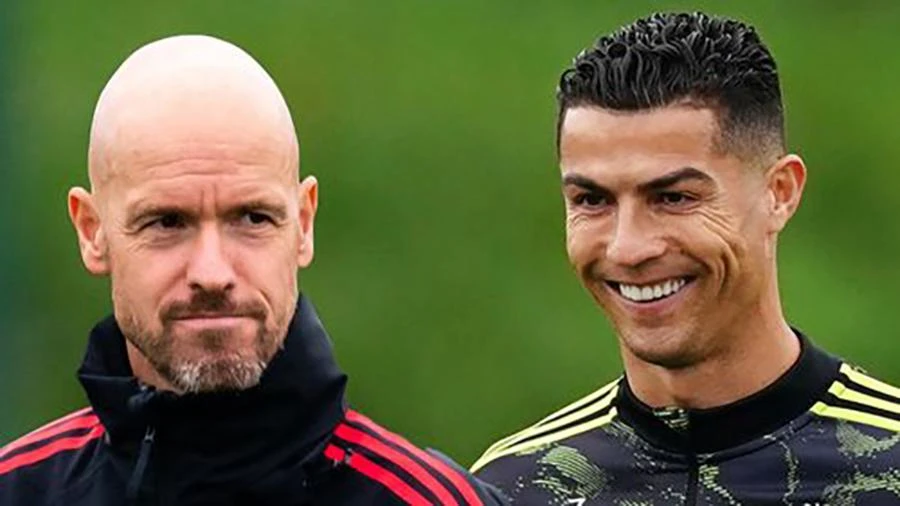 Ten Hag khẳng định Ronaldo luôn cam kết tiếp tục với dự án tại MU. ẢNH: MIRROR