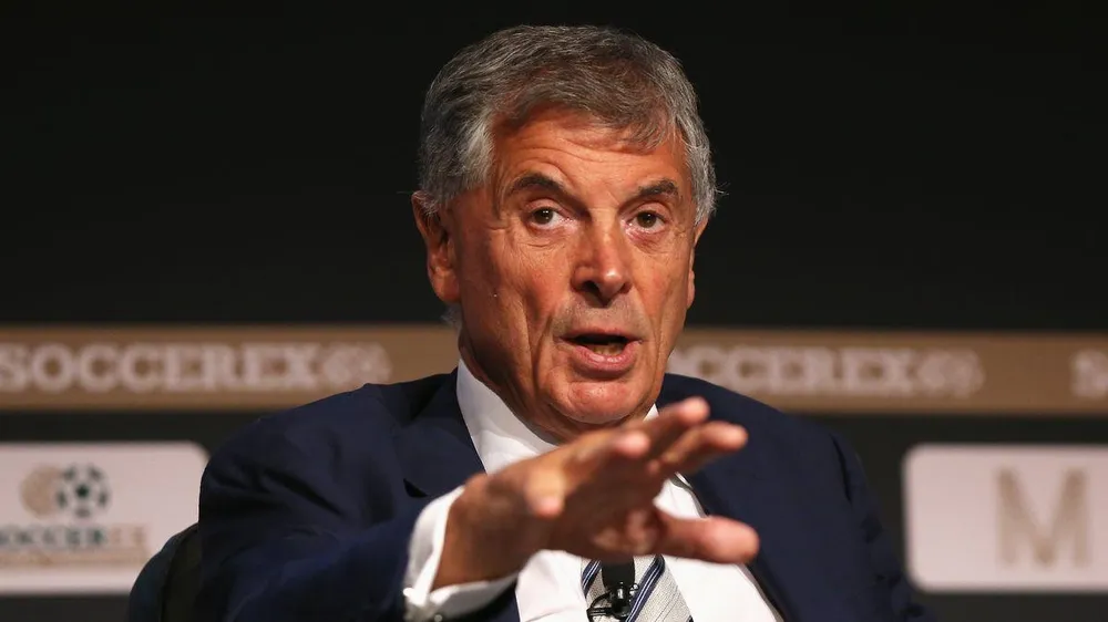 David Dein đã nói lời xin lỗi Cole sau 16 năm. ẢNH: GETTY David Dein đã nói lời xin lỗi Cole sau 16 năm. ẢNH: GETTY