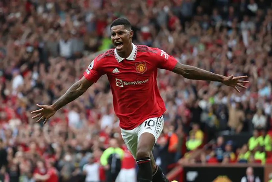 Rashford ngạc nhiên vì nhận được sự trợ giúp của ông anh Ronaldo. ẢNH: GETTY Rashford ngạc nhiên vì nhận được sự trợ giúp của ông anh Ronaldo. ẢNH: GETTY