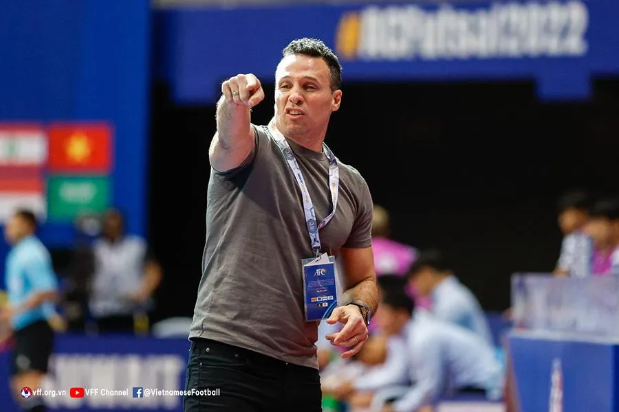 HLV Diego Giustozzi đánh giá rất cao Saudi Arabia. ẢNH: VFF
