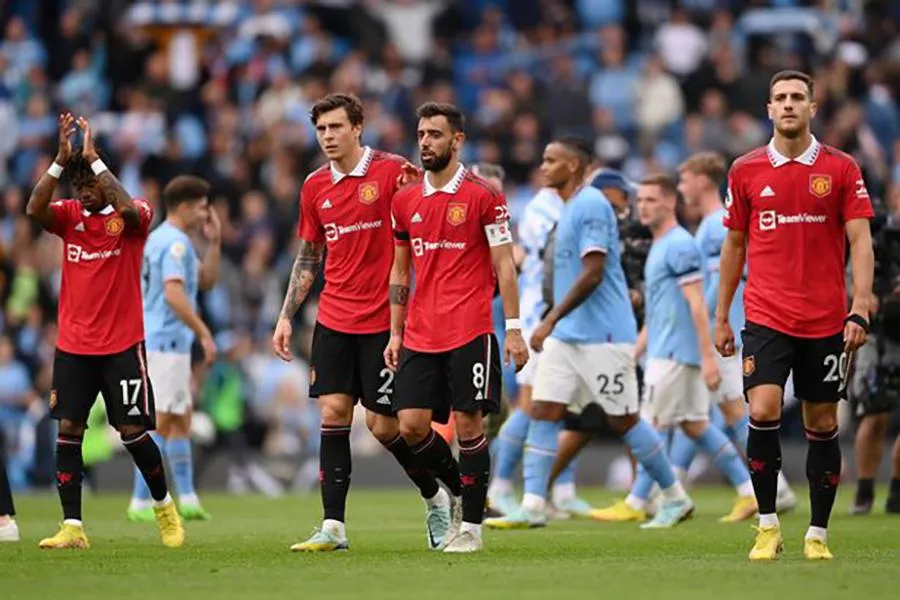MU hứng chịu thất bại nặng nề trước gã hàng xóm ồn ào Man City. ẢNH: GETTY