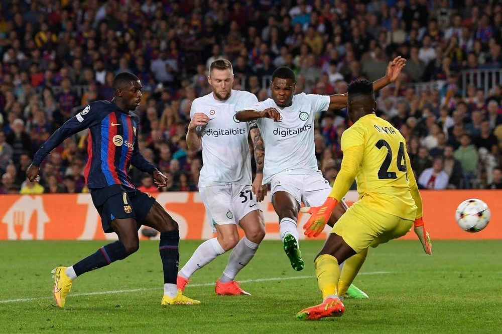 Barcelona vẫn còn cơ hội ở lại Champions League sau trận hòa với Inter. Ảnh: Getty