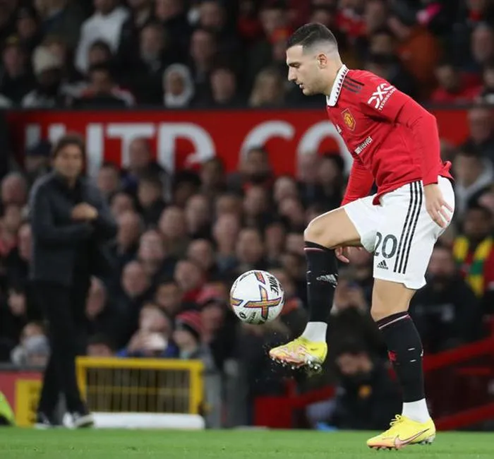 Dalot đã có một trận đấu cực kỳ xuất sắc. ẢNH: GETTY