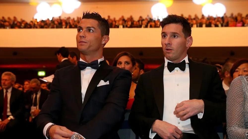 Messi có nhiều hơn Ronaldo 2 quả bóng vàng thế giới. ẢNH: GETTY