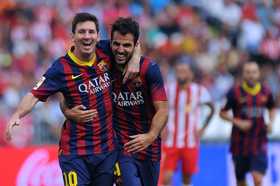 Fabregas bị sốc và hết dám xem thường Messi chỉ sau 1 buổi tập chung. ẢNH: GETTY