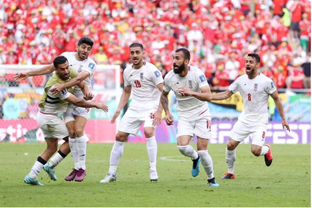 Iran có cơ hội lần đầu tiên vượt qua vòng bảng sau 5 lần tham dự World Cup. Ảnh: GETTY