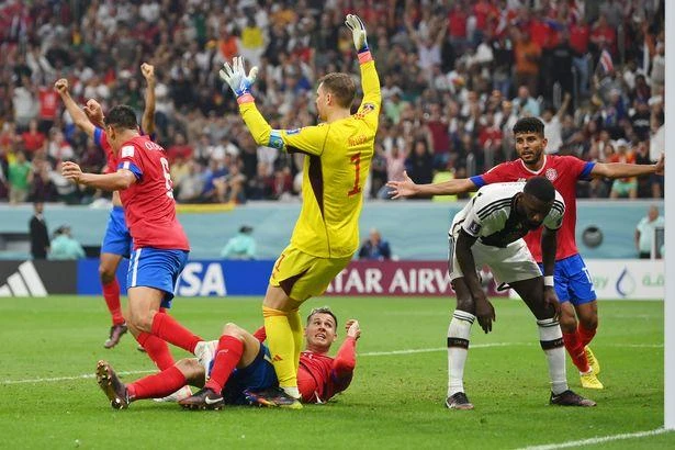 Costa Rica có thời điểm giật vé vào vòng knock out từ tay Tây Ban Nha. ẢNH: GETTY