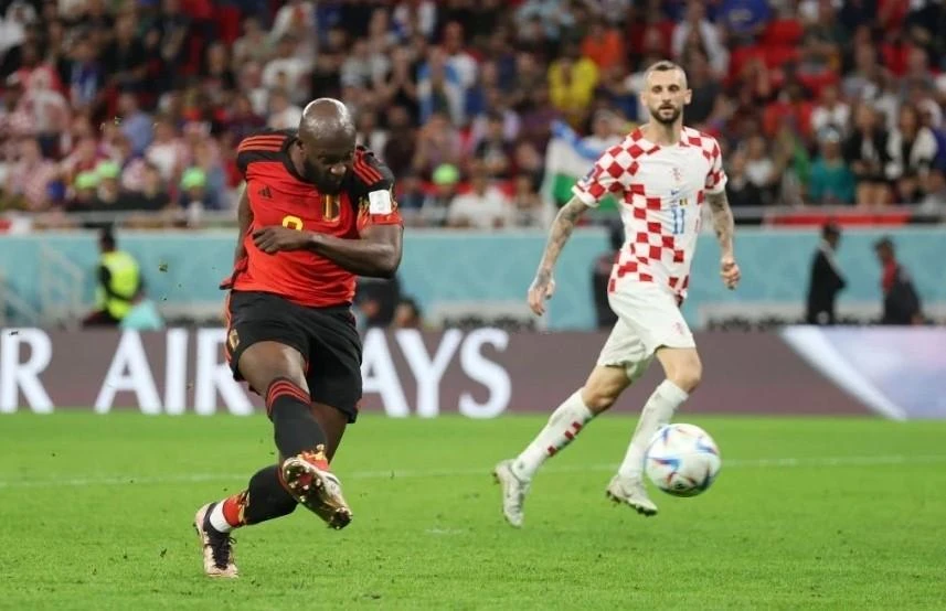 Lukaku bỏ lỡ ít nhất 3 cơ hội ghi bàn. Ảnh: Getty