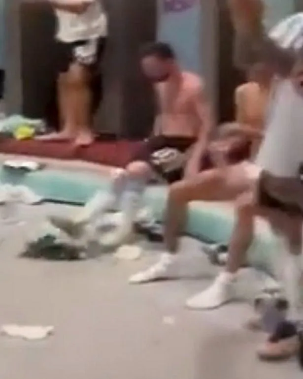 Hành động này của Lionel Messi đã khiến một số người ở Mexico giận dữ. ẢNH: INSTAGRAM