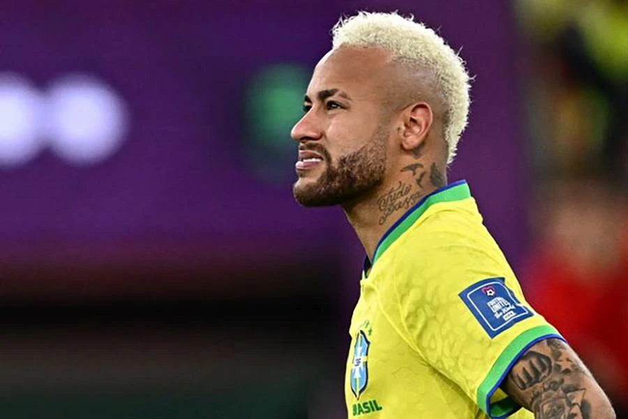 Neymar khóc hết nước mắt khi thêm một lần lỡ hẹn với World Cup. ẢNH: GETTY