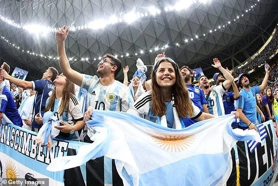 Messi hiện thực hóa giấc mơ vô địch World Cup cùng Argentina ảnh 40