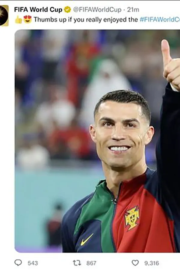 FIFA phải xóa vội dòng Tweet được cho là chế giễu Ronaldo này.