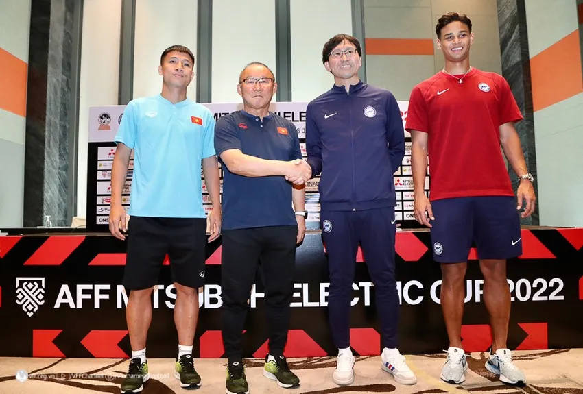 Hai đội trong buổi họp báo trước trận đấu. ẢNH: VFF Hai đội trong buổi họp báo trước trận đấu. ẢNH: VFF