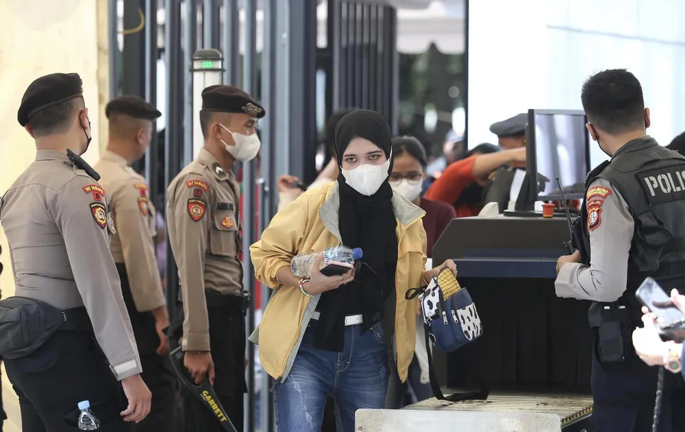 Các CĐV bắt đầu vào sân. ẢNH: ANH THỎA Các CĐV bắt đầu vào sân. ẢNH: ANH THỎA