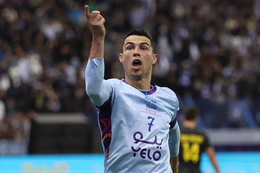 Ronaldo ghi 2 bàn thắng cho đội liên quân Al Nassr - Al Hilal. ẢNH: GETTY