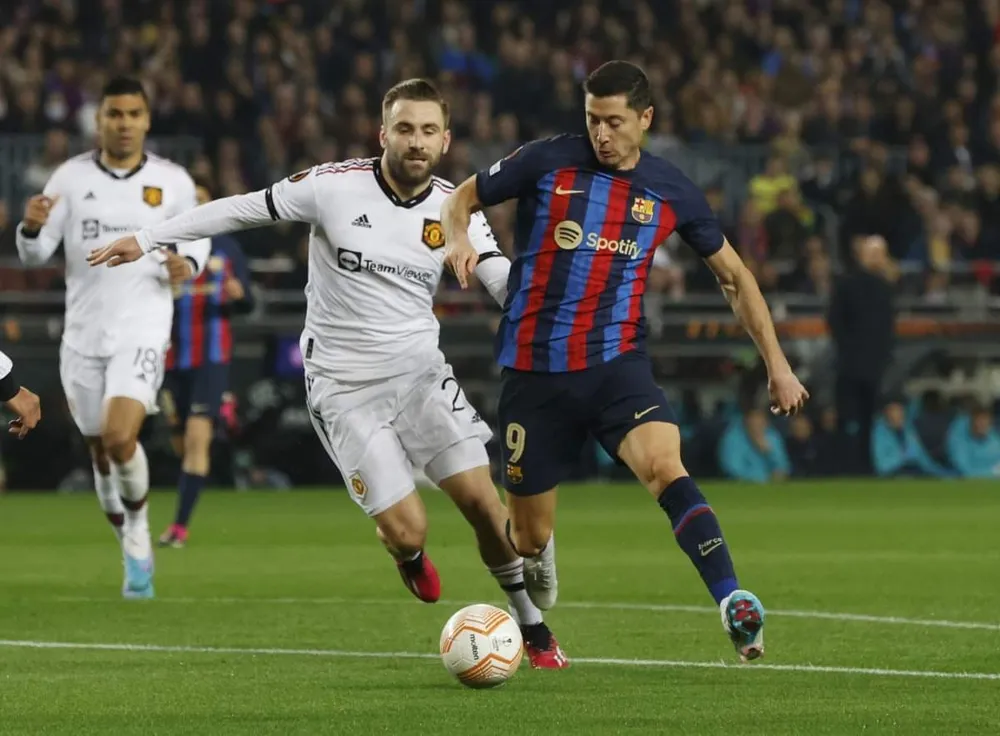 Lewandowski chưa thể hiện được nhiều trong trận thư hùng với MU. Ảnh: Getty Lewandowski chưa thể hiện được nhiều trong trận thư hùng với MU. Ảnh: Getty