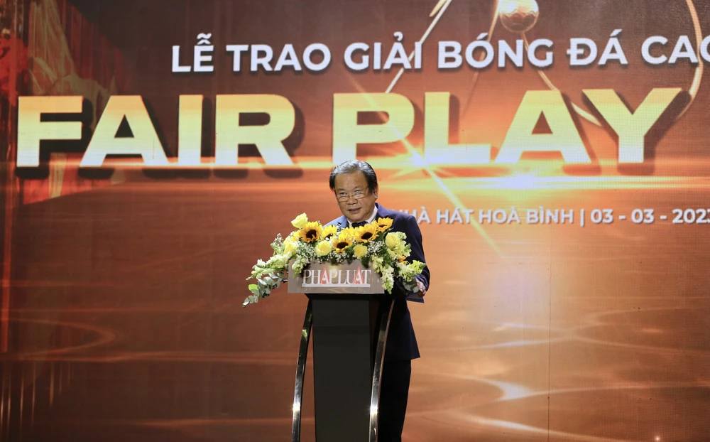 Ông Mai Ngọc Phước, Tổng biên tập báo Pháp Luật TP.HCM phát biểu trong lễ khai mạc Gala Fair Play 2022.