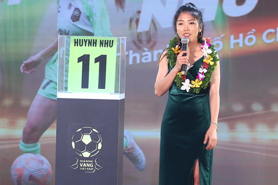 Sau khi nhận danh hiệu Quả bóng vàng Việt Nam, Huỳnh Như đã quay lại Bồ Đào Nha để thi đấu cho CLB Lank. Ảnh: ANH PHƯƠNG