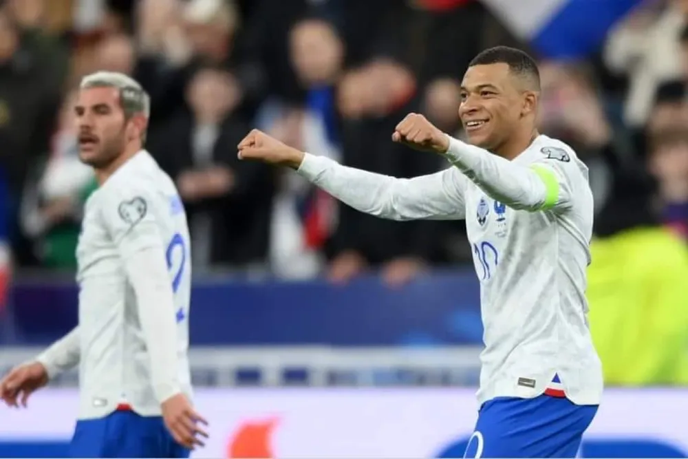 Mbappe lập cú đúp giúp Pháp thắng dễ Hà Lan. Ảnh: Getty
