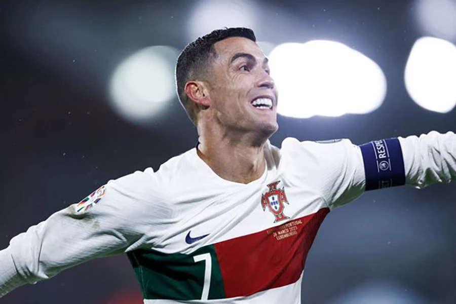 Ronaldo vừa ghi 4 bàn sau 2 trận đấu cho tuyển Bồ Đào Nha ở vòng loại Euro 2024. ẢNH: GETTY