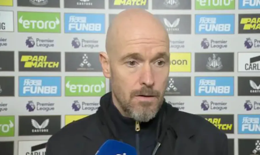Ten Hag đã chỉ trích cả đội MU. ẢNH: SKY SPORTS