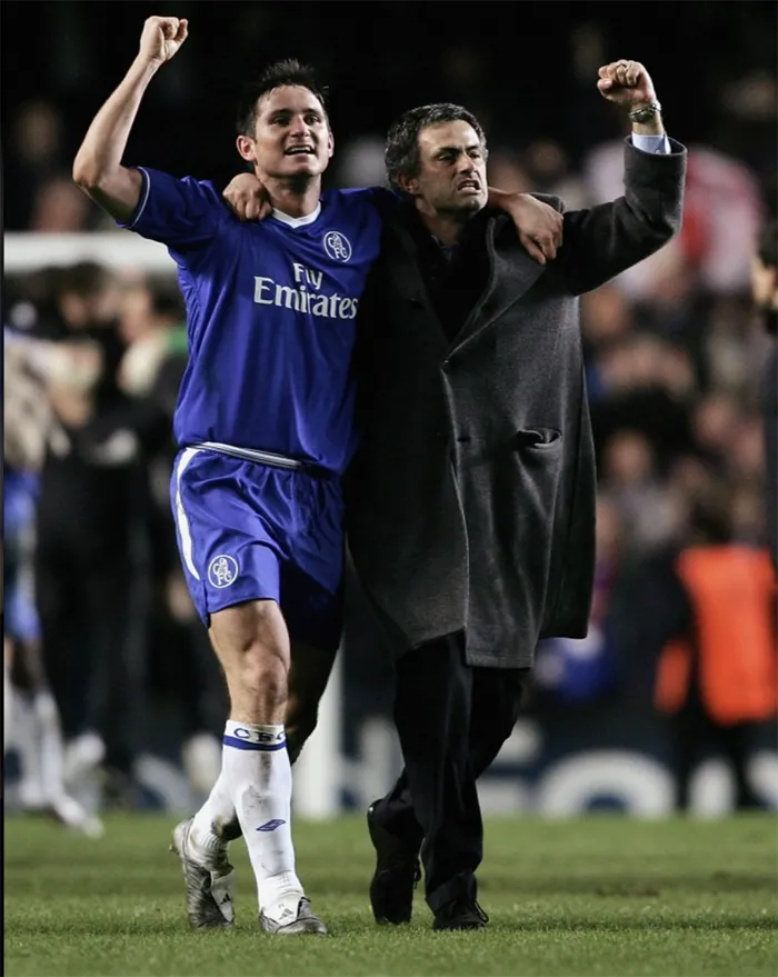 Mourinho và Lampard là bộ đôi huyền thoại của Chelsea. ẢNH: GETTY Mourinho và Lampard là bộ đôi huyền thoại của Chelsea. ẢNH: GETTY