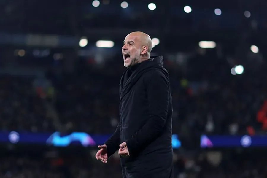 Pep Guardiola nói mình già thêm 10 tuổi vì trận đấu với Bayern Munich. ẢNH: GETTY Pep Guardiola nói mình già thêm 10 tuổi vì trận đấu với Bayern Munich. ẢNH: GETTY