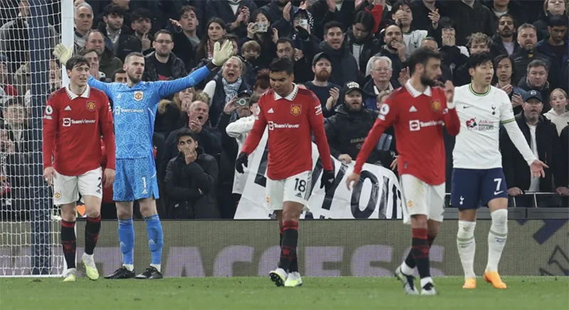 MU đánh rơi 2 điểm đầy đáng tiếc trước Tottenham sau khi đã dẫn trước 2-0. ẢNH: GETTY