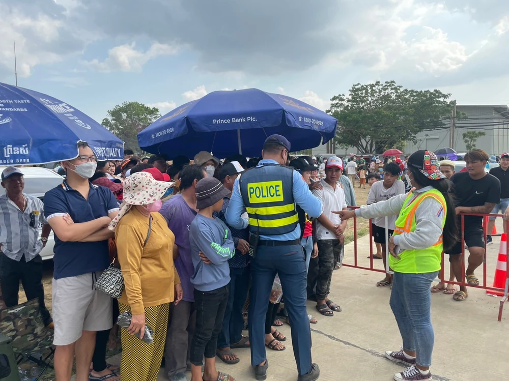 Hạ gục Singapore, U-22 Việt Nam dẫn đầu bảng B SEA Games 32 ảnh 6