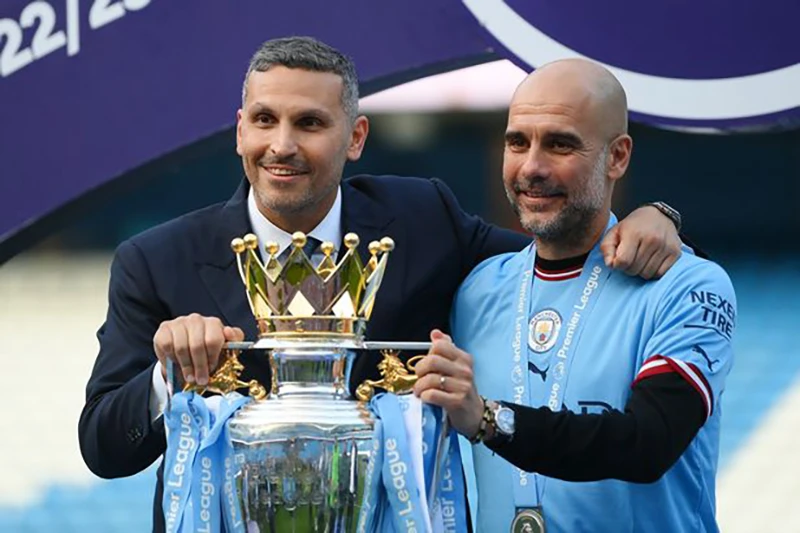 Pep Guardiola đang hướng đến cú ăn ba thần thánh của Man City sau khi đã vô địch Premier League. ẢNH: GETTY