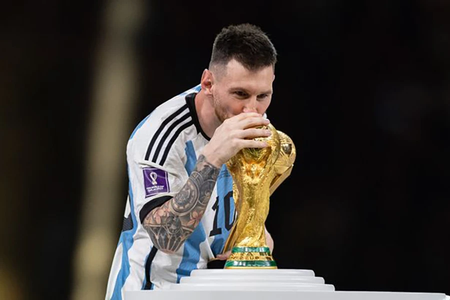 Messi đã có đầy đủ bộ sưu tập danh hiệu sau chức vô địch World Cup 2022 cùng Argentina. ẢNH: GETTY