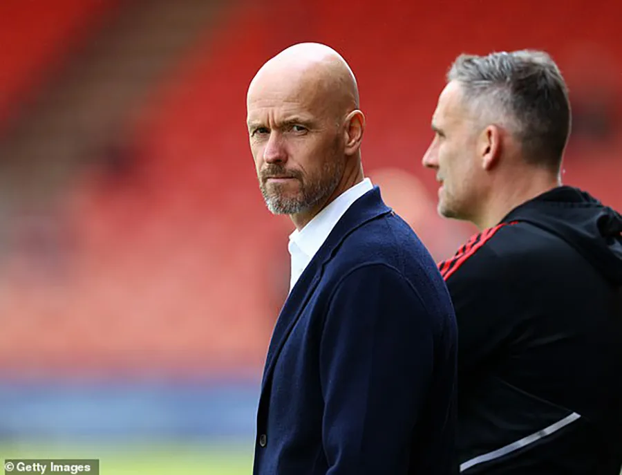 Ten Hag không có quyền định đoạt tương lai của Greenwood. ẢNH: GETTY Ten Hag không có quyền định đoạt tương lai của Greenwood. ẢNH: GETTY