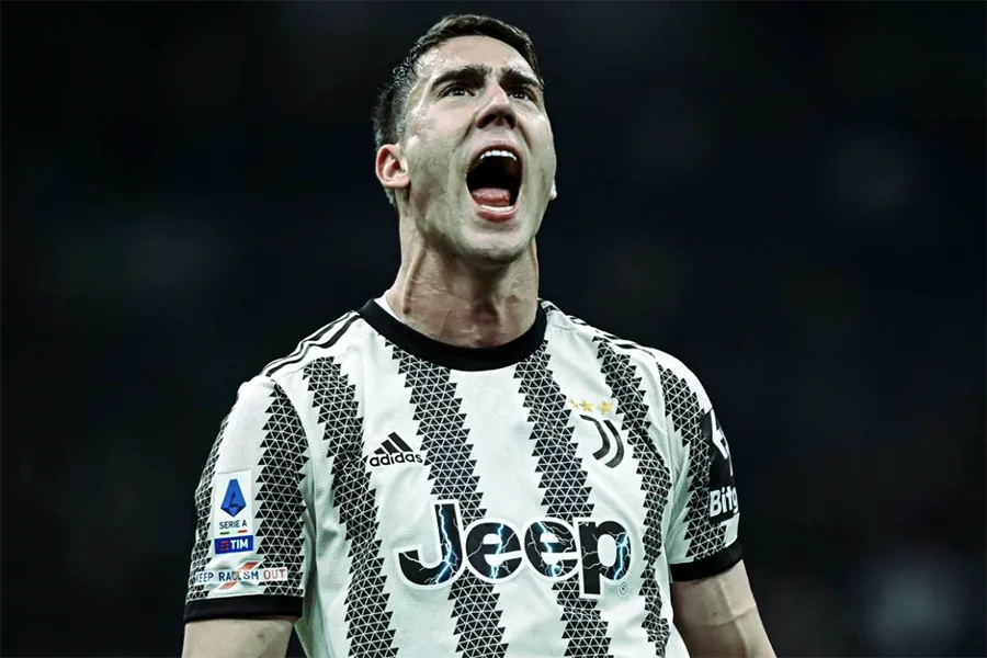 Dusan Vlahovic đang trong tầm ngắm của Chelsea. ẢNH: GETTY Dusan Vlahovic đang trong tầm ngắm của Chelsea. ẢNH: GETTY