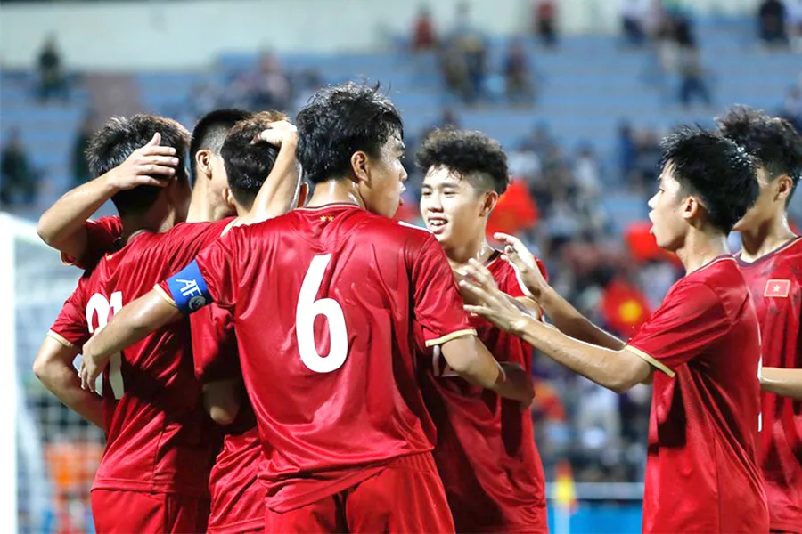 Các cầu thủ U-17 VN tại vòng loại. Ảnh: VFF