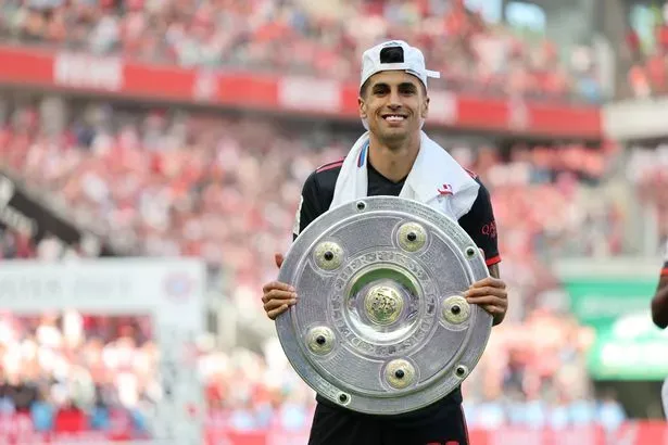 Cancelo vô địch Bundesliga nhưng không thể giành cú ăn ba cùng Man City. ẢNH: REX Cancelo vô địch Bundesliga nhưng không thể giành cú ăn ba cùng Man City. ẢNH: REX