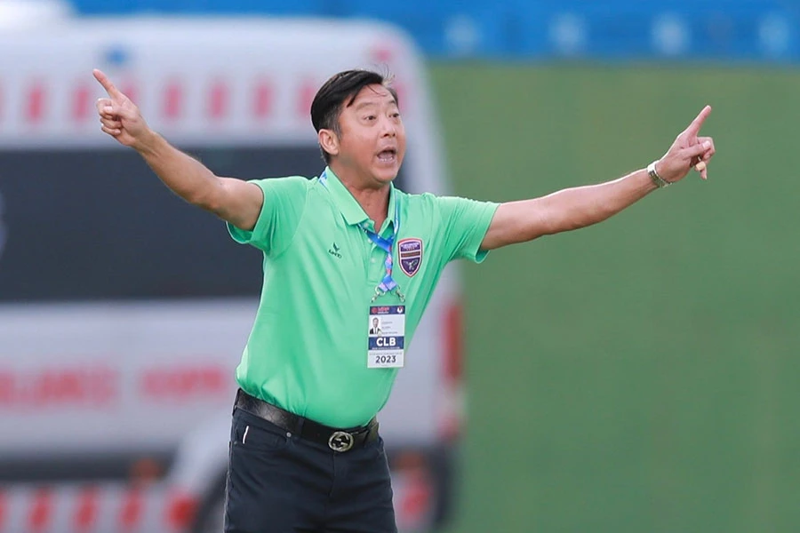 HLV Huỳnh Đức khó “thọ” ở B. Bình Dương.