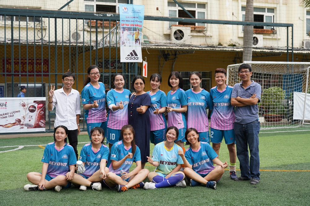 Đội hình đội nữ báo Pháp Luật TP.HCM.