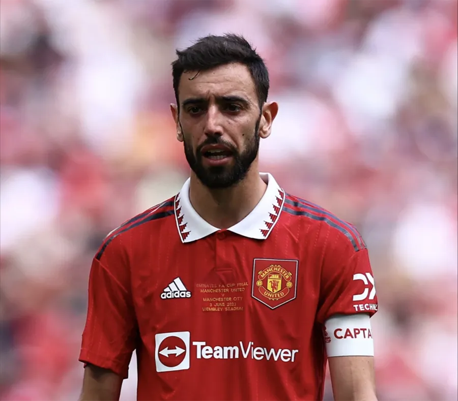 Bruno Fernandes tập luyện chung cùng Declan Rice ở Bồ Đào Nha. ẢNH: GETTY Bruno Fernandes tập luyện chung cùng Declan Rice ở Bồ Đào Nha. ẢNH: GETTY