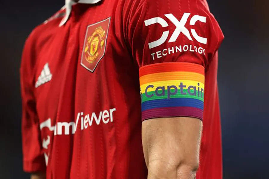 Người hâm mộ của MU đã hát bài mang tính chất kỳ thị người đồng tính trong trận đấu với Everton vào tháng Giêng. ẢNH: GETTY