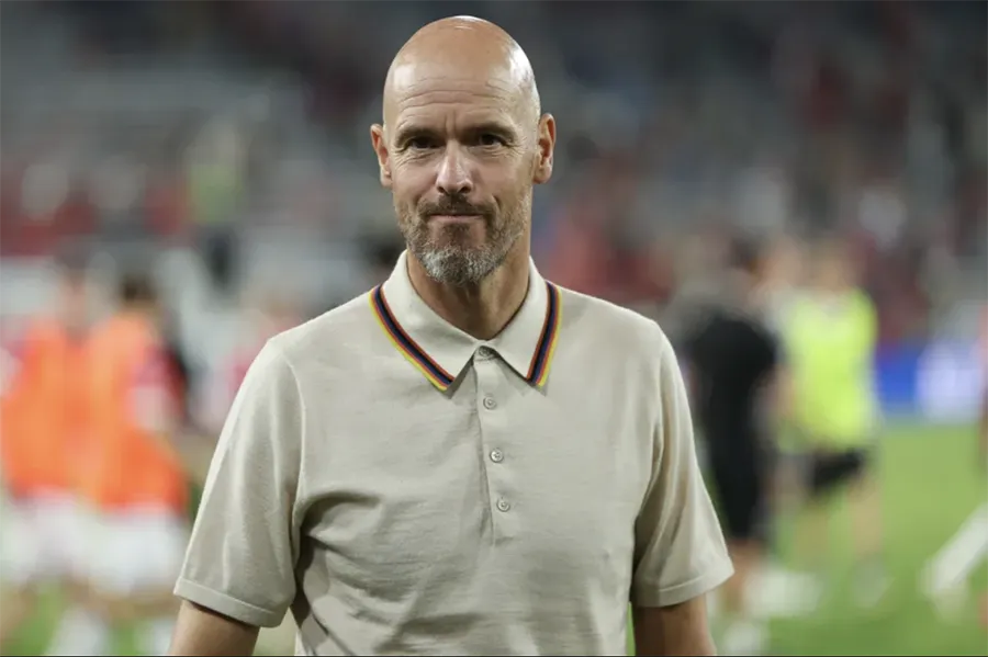 Ten Hag thừa nhận MU vẫn chưa thể cạnh tranh với Man City. ẢNH: GETTY