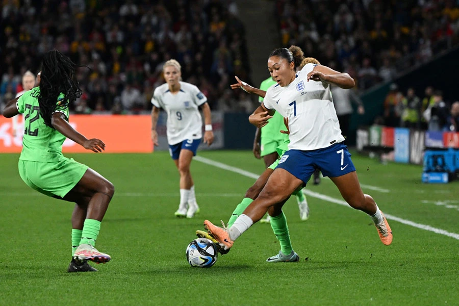 Anh bước vào tứ kết, tiếp tục hành trình chinh phục cúp vàng.