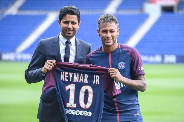 Chủ tịch PSG Nasser Al-Khelaifi đối mặt với cơn đau đầu mới mang tên Neymar. ẢNH: GETTY