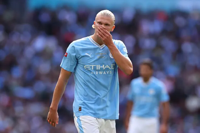 Erling Haaland vẫn là nỗi khiếp sợ của mọi hàng thủ tại Premier League. ẢNH: GETTY