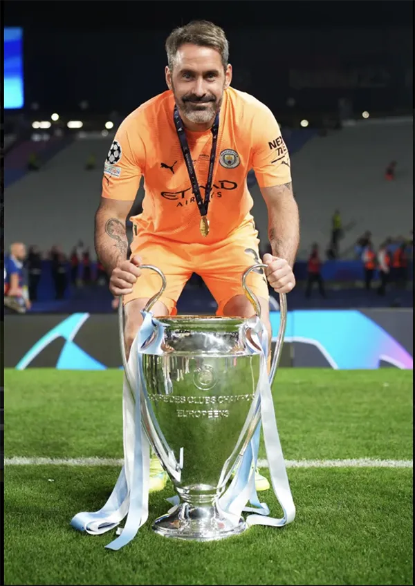 Carson 2 lần vô địch Champions League tại Man City và Liverpool. ẢNH: GETTY Carson 2 lần vô địch Champions League tại Man City và Liverpool. ẢNH: GETTY