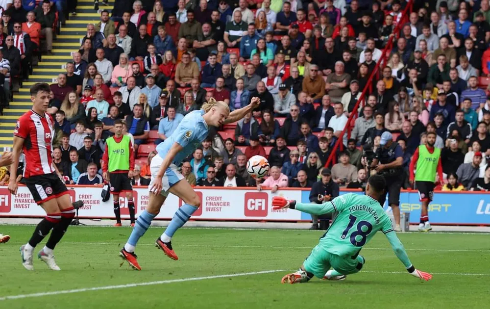 Haaland bỏ lỡ nhiều cơ hội ngon ăn. Ảnh: Getty